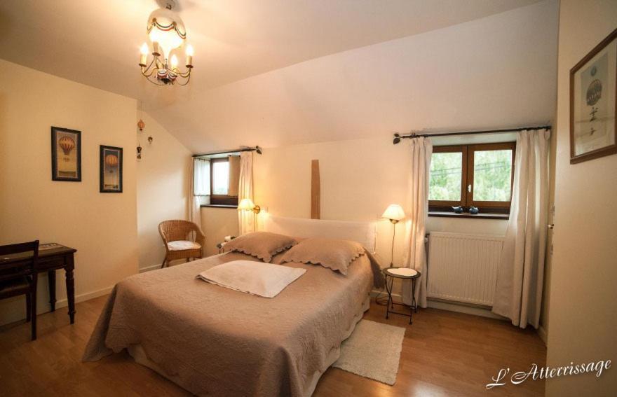 L'Atterrissage Bed & Breakfast Santes Dış mekan fotoğraf