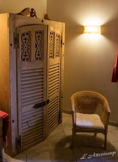 L'Atterrissage Bed & Breakfast Santes Dış mekan fotoğraf