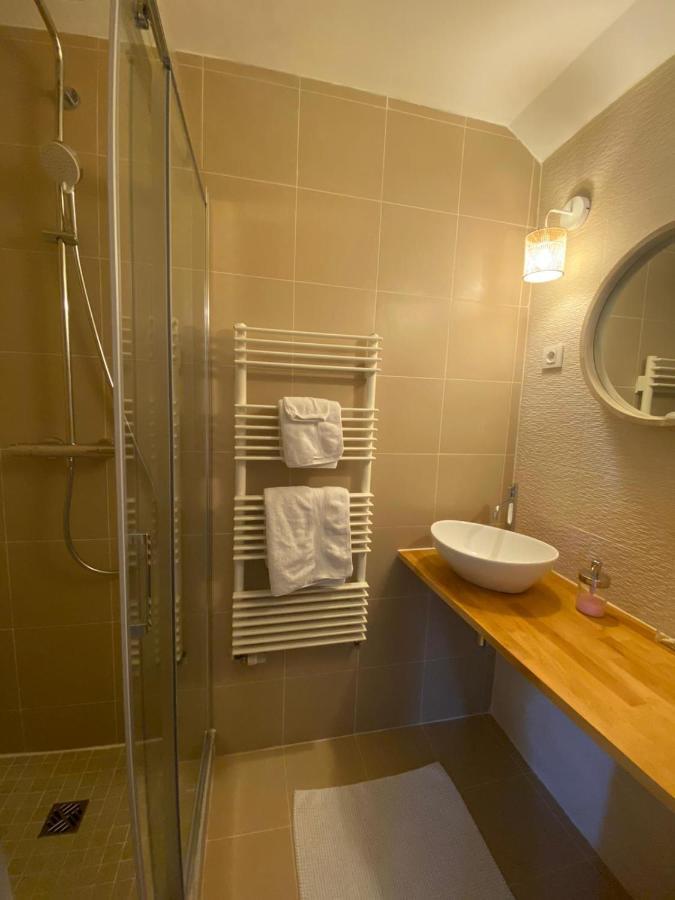 L'Atterrissage Bed & Breakfast Santes Dış mekan fotoğraf